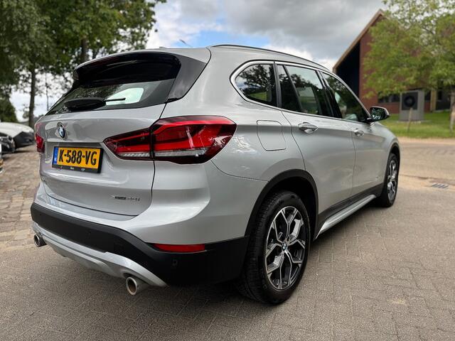 BMW X1 sDrive 2.0i 178pk High Executive ecc,lmv,led,navigatie,trekhaak,leer,sportstoel