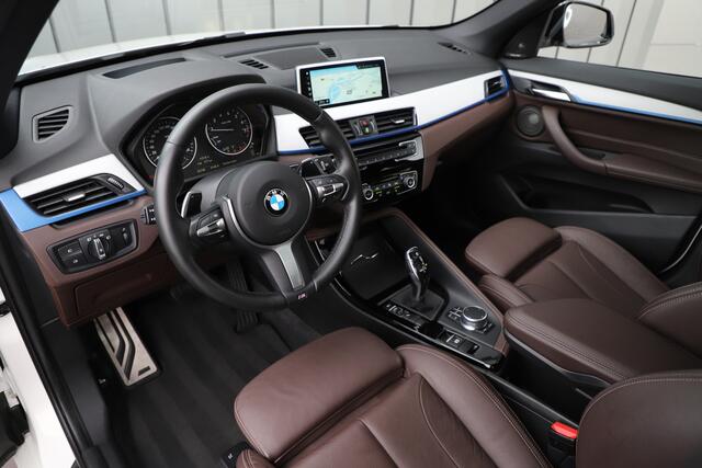 BMW X1 sDrive20i High Executive | Head-up | Keyles | Pano | Harman-kardon | Led | Leder | NL-auto | 2018.