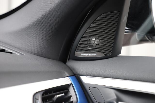 BMW X1 sDrive20i High Executive | Head-up | Keyles | Pano | Harman-kardon | Led | Leder | NL-auto | 2018.