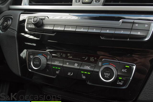 BMW X1 xDrive25e Executive Trekhaak Black Edition