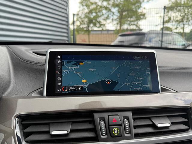 BMW X1 xDrive25e xLine PLug in Hybrid 220 pk | PHEV | Navi Pro | DAB | 18"L.M | LED Koplampen | Stoelverwarming | Sfeerverlichting |