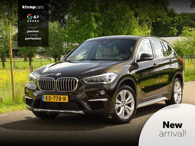 BMW X1 xDrive25i Centennial High Executive | Trekhk | HUD | NAV | 18inch | Uniek!