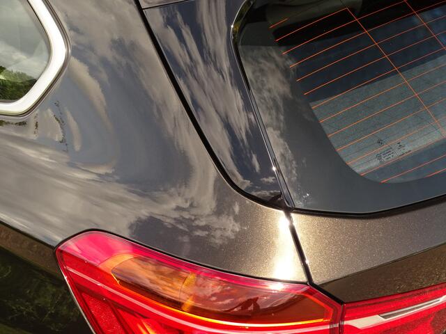 BMW X1 xDrive25i Centennial High Executive | Trekhk | HUD | NAV | 18inch | Uniek!
