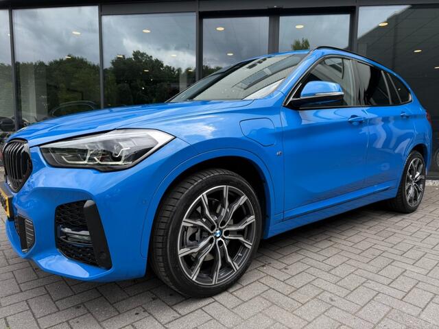 BMW X1 xDrive25e M-Sport Facelift,LED,Harman Kardon,Keyless,HUD,Leer