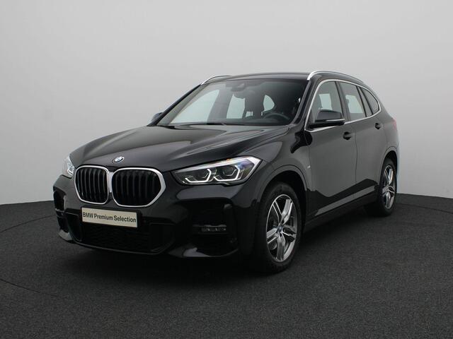 BMW X1 sDrive20i Executive | M Sportpakket | Parking Pack | Safety Pack | Comfort Access | Achteruitrijcamera | Head-Up Display | DAB | HiFi | 18''