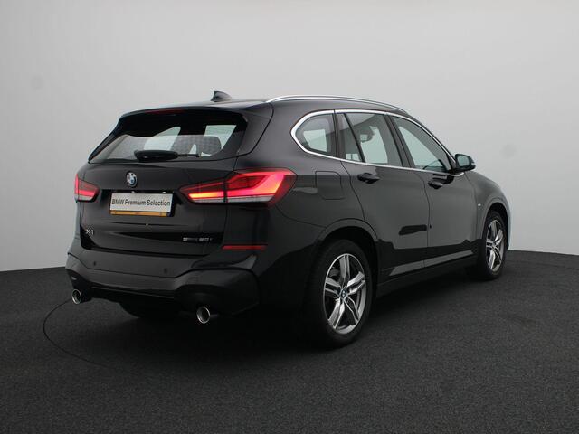 BMW X1 sDrive20i Executive | M Sportpakket | Parking Pack | Safety Pack | Comfort Access | Achteruitrijcamera | Head-Up Display | DAB | HiFi | 18''