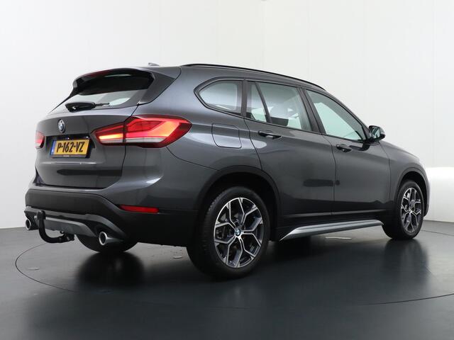 BMW X1 sDrive20i Business Edition Plus Trekhaak | Navigatie | Stoelverwarming |