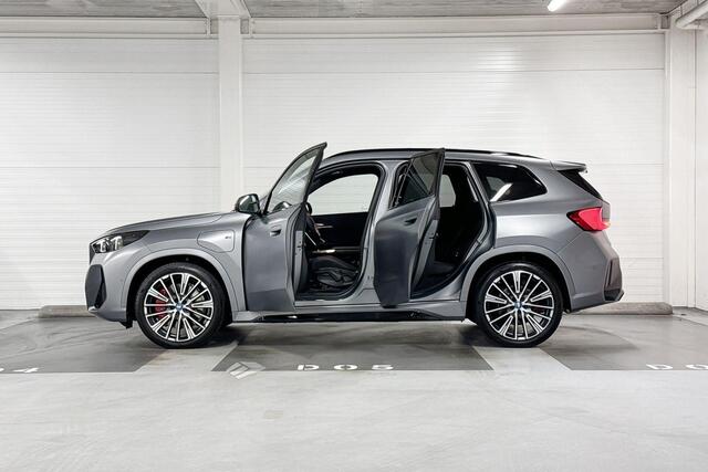 BMW X1 xDrive25e | M-Sport Pro | Travel Pack | Premium Pack | Harman/Kardon | Panoramadak | Comfort Access