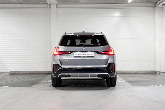 BMW X1 xDrive25e | M-Sport Pro | Travel Pack | Premium Pack | Harman/Kardon | Panoramadak | Comfort Access