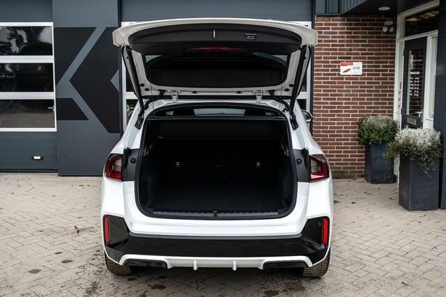BMW X1 30e xDrive M Sport | Shadow | Driving Ass. Prof. | HIFI | ACC | Camera | 18 Inch |