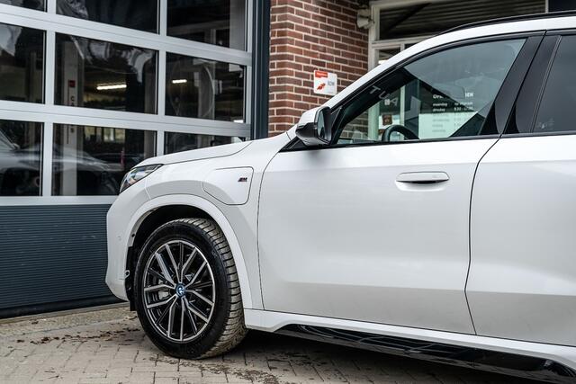 BMW X1 30e xDrive M Sport | Shadow | Driving Ass. Prof. | HIFI | ACC | Camera | 18 Inch |