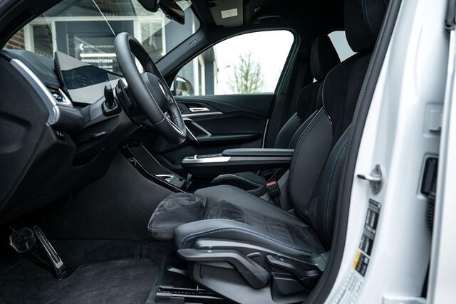 BMW X1 30e xDrive M Sport | Shadow | Driving Ass. Prof. | HIFI | ACC | Camera | 18 Inch |