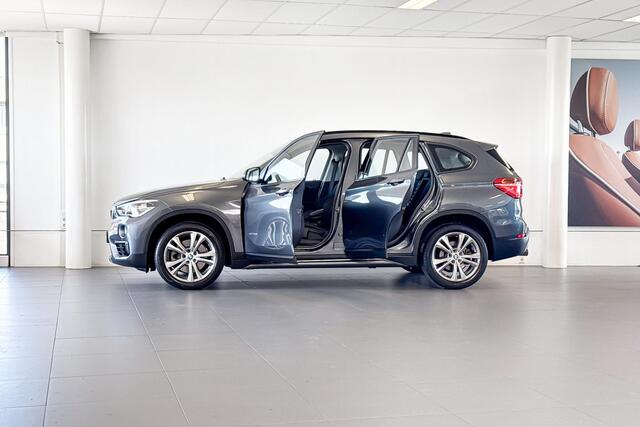 BMW X1 sDrive20i Executive | Sport-line | Trekhaak |
