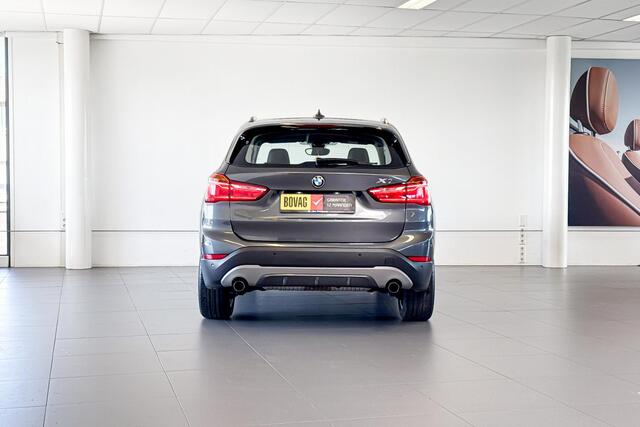 BMW X1 sDrive20i Executive | Sport-line | Trekhaak |