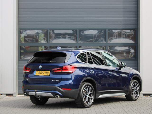 BMW X1 sDrive20i High Executive Edition | Trekhaak | Head-up |