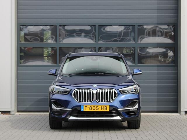BMW X1 sDrive20i High Executive Edition | Trekhaak | Head-up |
