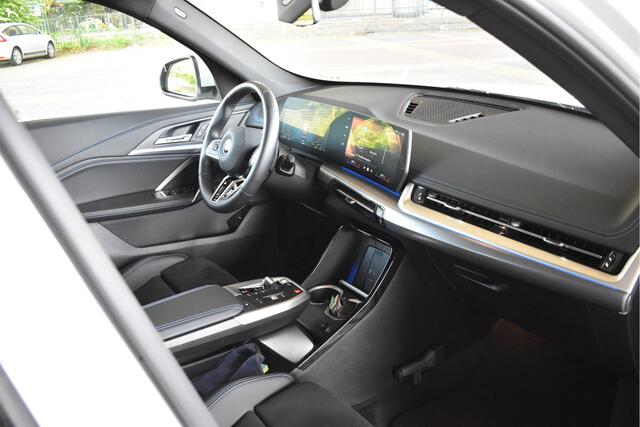 BMW X1 xDrive25e, BOEKJES,NAP EN ONDERHOUDSHISTORIE