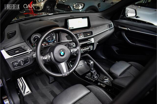BMW X1 xDrive25e | M-Sport | Panorama | Navi | ACC | Head-Up | Camera | 19"LM | Saphire Zwart