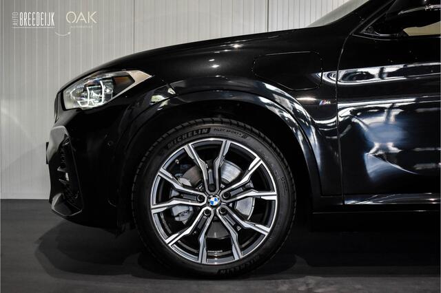 BMW X1 xDrive25e | M-Sport | Panorama | Navi | ACC | Head-Up | Camera | 19"LM | Saphire Zwart