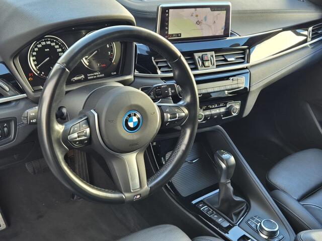 BMW X1 xDrive25e M-SPORT ** LED, NAVI+, LEDER, DRIVING ASS. +, 19-inch LMV, PRIVACY GLAS ** 1e EIG - UNFALLFREI ** ** INFORMEER OOK NAAR ONZE AANTREKKELIJKE FINANCIAL-LEASE TARIEVEN **
