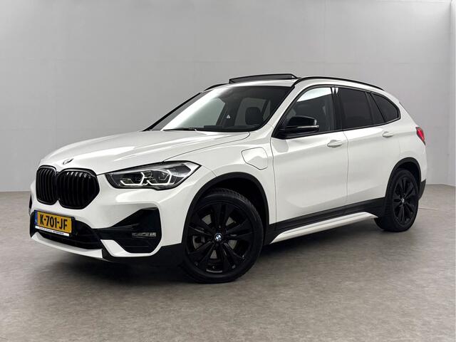 BMW X1 xDrive25e Executive Pano LED Sfeer Virtual Head-Up Clima Cruise Navi PDC 18''LMV