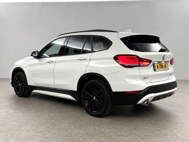 BMW X1 xDrive25e Executive Pano LED Sfeer Virtual Head-Up Clima Cruise Navi PDC 18''LMV