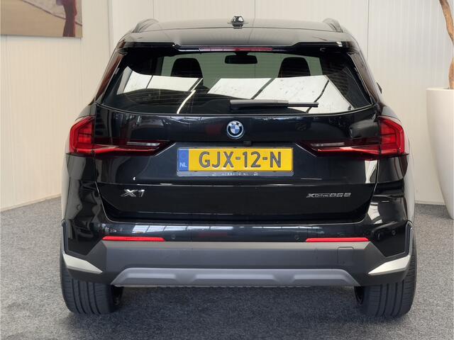 BMW X1 XDRIVE 25E AUTOMAAT 21 INCH LM NAVIGATIE CRUISE CONTROL APPLE CARPLAY/ANDROID ACHTERUITRIJCAMERA ZEER MOOI !! 3010