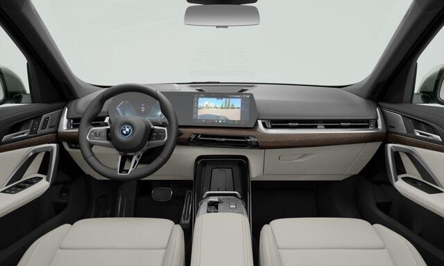BMW X1 xDrive25e | M Sportpakket Pro | Innovation Pack | Comfort Pack | Travel Pack