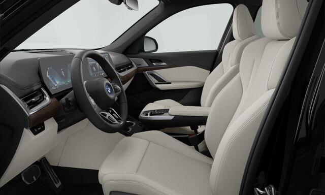 BMW X1 xDrive25e | M Sportpakket | Premium Pack | Comfort Pack | Travel Pack