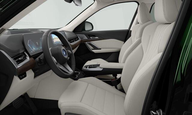 BMW X1 xDrive25e xLine | Equipment Pack Pro | Comfort Pack | Travel Pack