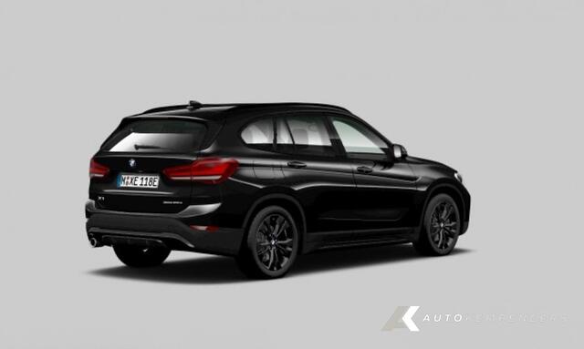 BMW X1 25e xDrive | Sportline | Stoelverwarming | HIFI | Camera | Ambiance verlichting | Head-Up | 18' inch |