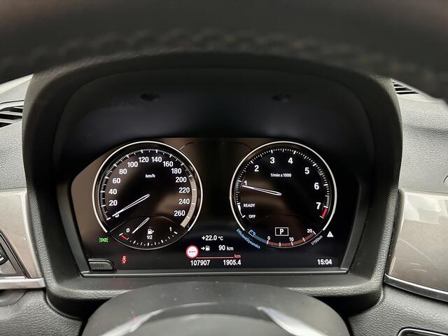 BMW X1 sDrive20i High Executive *Leder* HUD / Navi Pro / Camera / Stoelverwarming / LED / Cruise Control / Afn. Trekhaak / Org.NL!
