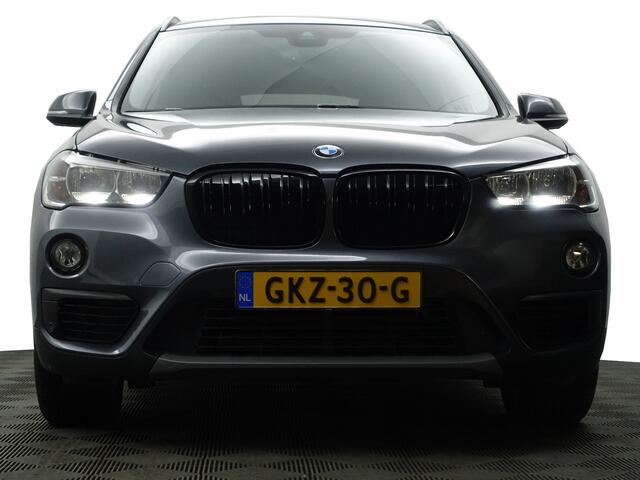 BMW X1 sDrive18i Executive Edition Aut- Park Assist, Virtual Cockpit, Trekhaak, Led, Navigatie, Clima, Cruise