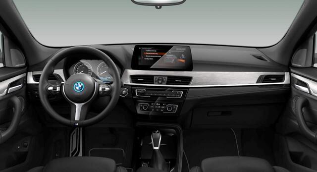 BMW X1 xDrive25e M-Sport | Panoramadak | Head Up | Harman Kardon | Trekhaak