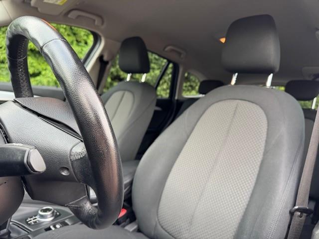 BMW X1 18i SDRIVE EXECUTIVE/NAV/PDC/LMV/APK