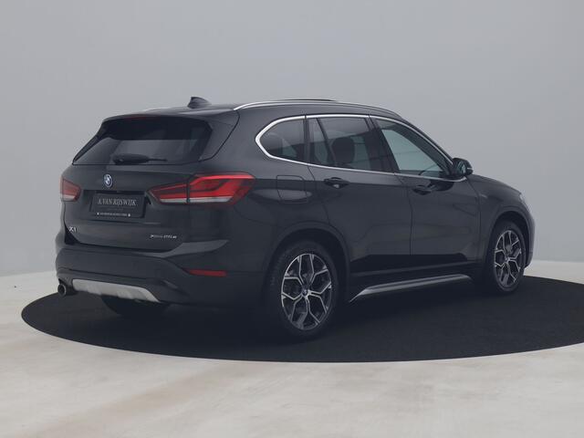BMW X1 xDrive25e | PANO | CAMERA | STOELVERWARMING