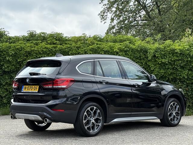 BMW X1 sDrive20i | High Exe | xLine | Head-Up | Camera | Elek. Achterklep | 18''