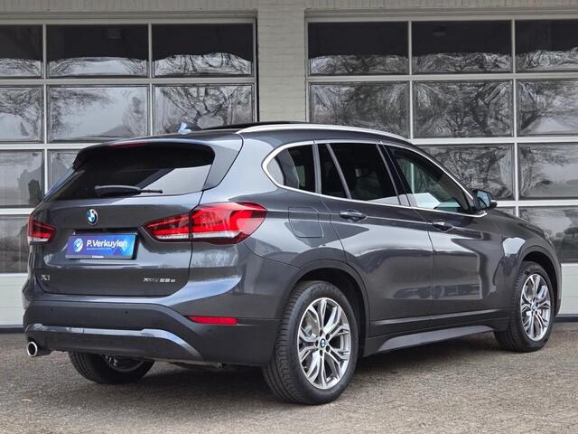 BMW X1 XDRIVE25E I PANORAMA I SPORTSTOELEN I KEYLESS I