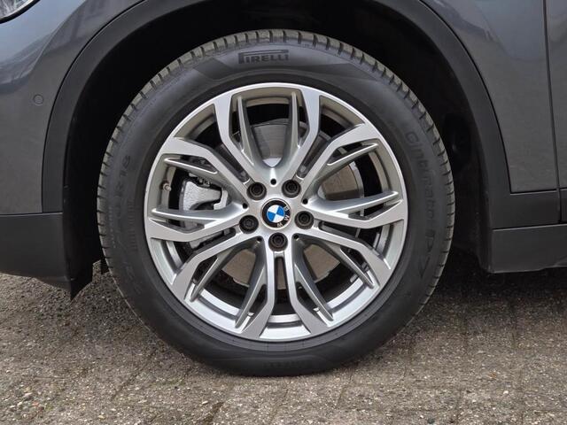 BMW X1 XDRIVE25E I PANORAMA I SPORTSTOELEN I KEYLESS I