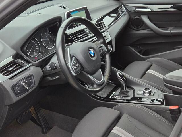 BMW X1 SDRIVE18I SPORTLINE I SPORTSTOELEN I CAMERA I 18