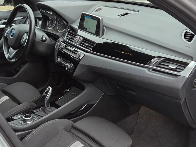 BMW X1 SDRIVE18I SPORTLINE I SPORTSTOELEN I CAMERA I 18