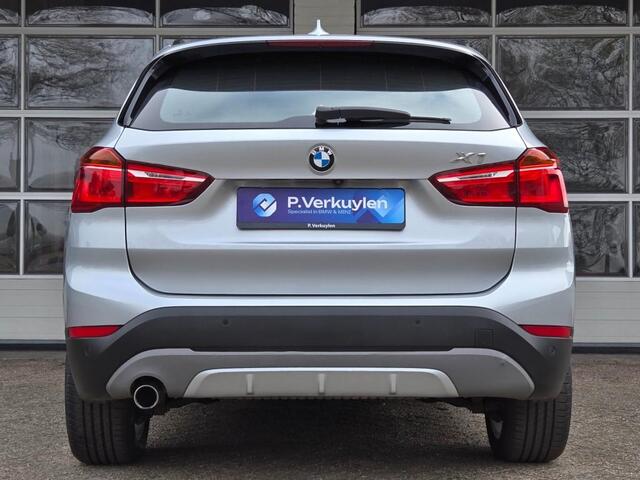 BMW X1 SDRIVE18I SPORTLINE I SPORTSTOELEN I CAMERA I 18