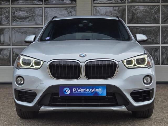 BMW X1 SDRIVE18I SPORTLINE I SPORTSTOELEN I CAMERA I 18