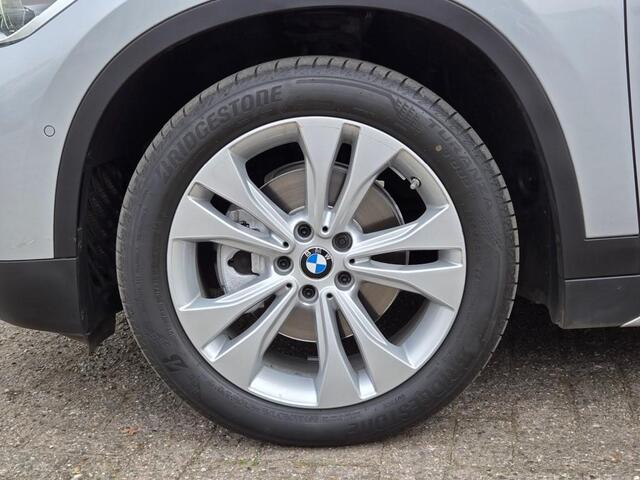 BMW X1 SDRIVE18I SPORTLINE I SPORTSTOELEN I CAMERA I 18