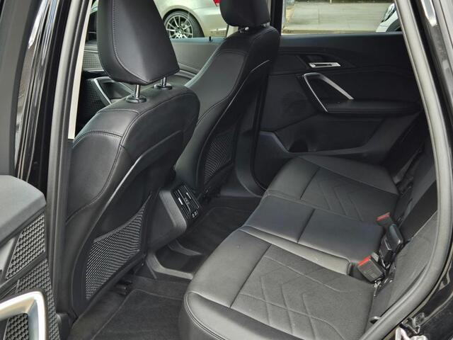 BMW X1 XDRIVE30E X-LINE I SPORTSTOELEN I LEDER I 20 INCH
