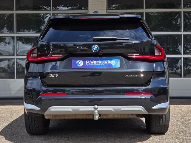 BMW X1 XDRIVE30E X-LINE I SPORTSTOELEN I LEDER I 20 INCH