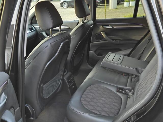 BMW X1 XDRIVE25E X LINE I SPORTSTOELEN I TREKHAAK I HEAD