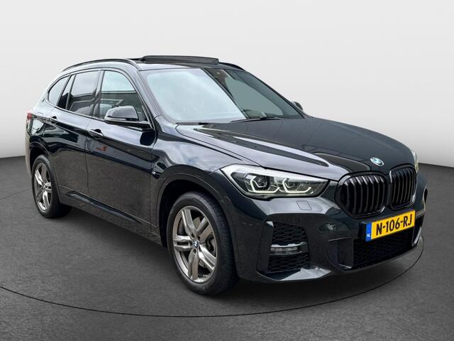 BMW X1 xDrive20i High Executive Aut. M-pakket Panoramadak