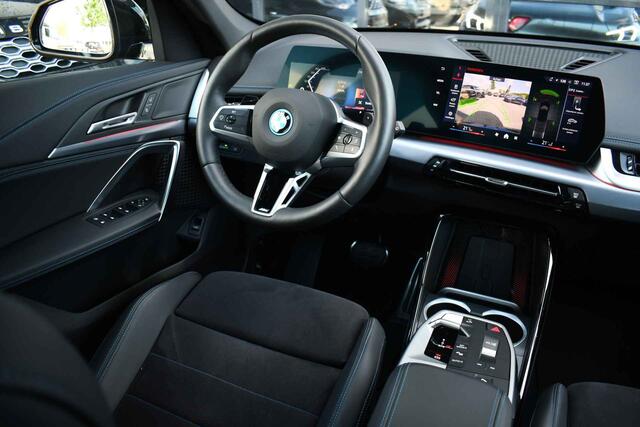 BMW X1 xDrive25e M-Sport Pano 360 HUD Adp-onderstel Shadowline