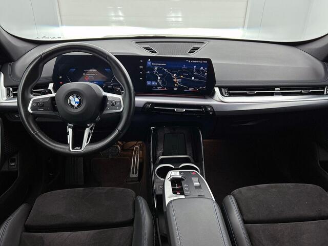 BMW X1 sDrive18i M-SPORT CAMERA CARPLAY EL-ACHTERKLEP